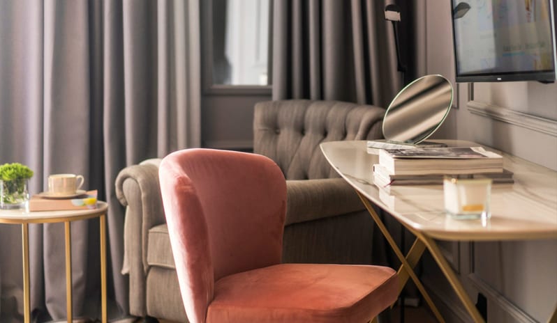 EXCLSIOR DUBROVNIK - ODAK SUPERIOR ROOM DESK